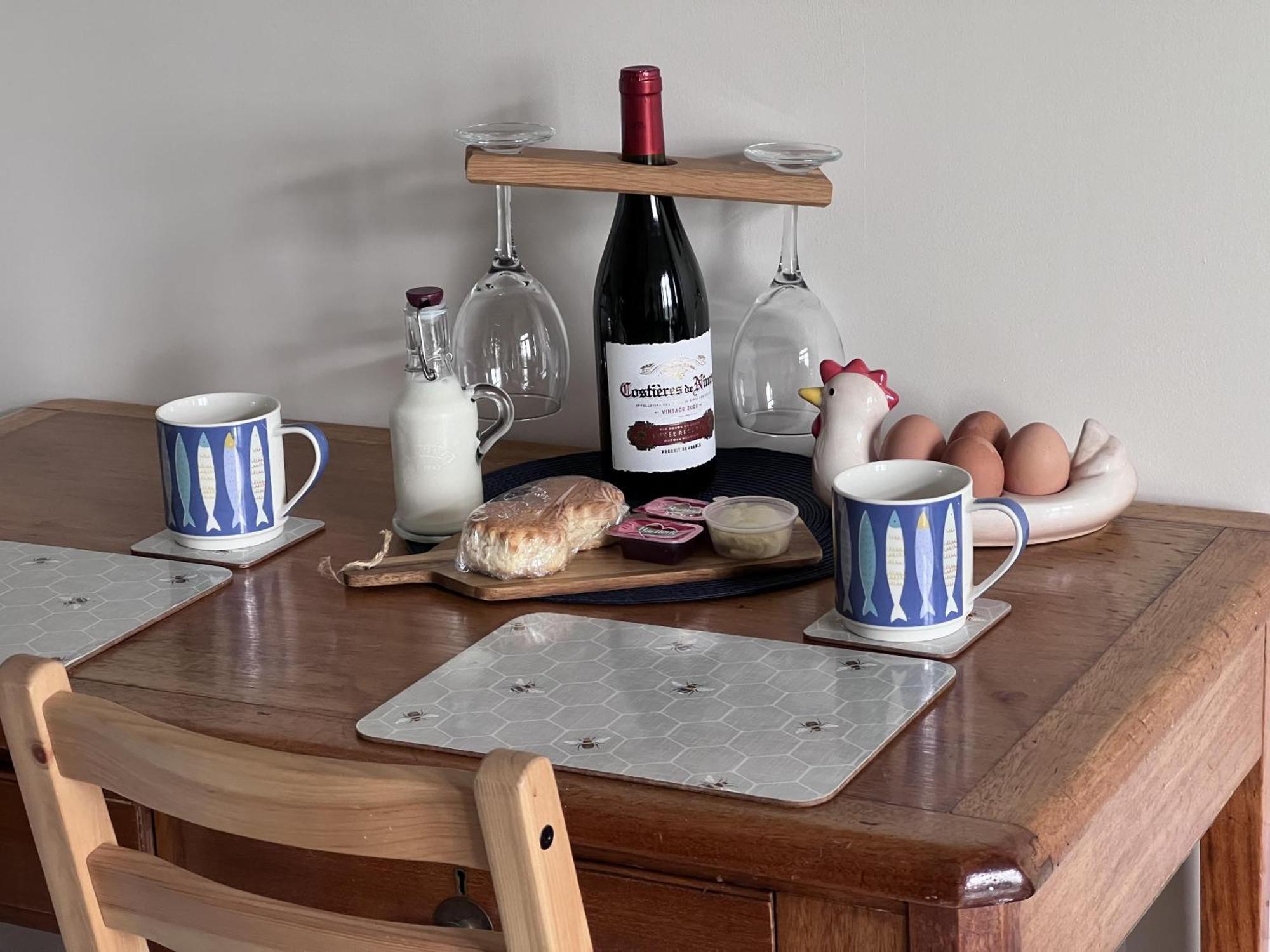 Bike Shed - Beautiful 1-Bed Cottage In Shorwell ภายนอก รูปภาพ